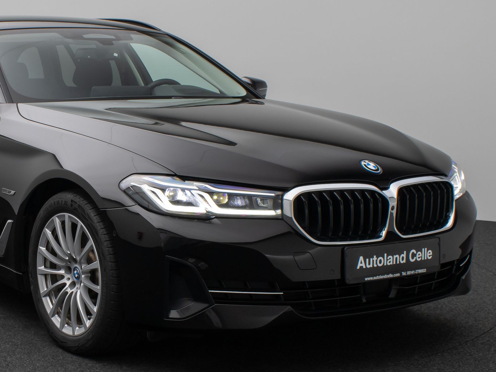 Fahrzeugabbildung BMW 520e  Laser 360° HUD DAB H/K ACC Alarm Komfort