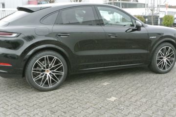 Porsche Cayenne - 6