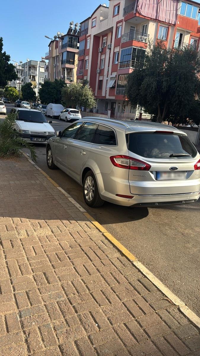 Ford Mondeo 2012 — photo 9