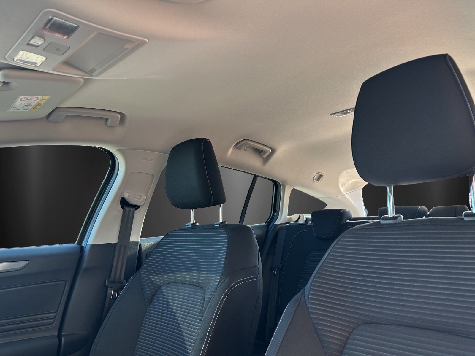 Fahrzeugabbildung Ford Focus Titanium X Winter P. B&O e.Call LM 17Z LED