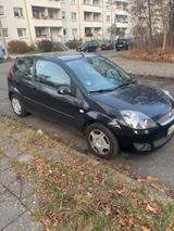 Ford Fiesta 1,3 51 kW Black Magic Black Magic - Ford Fiesta: Black Magic