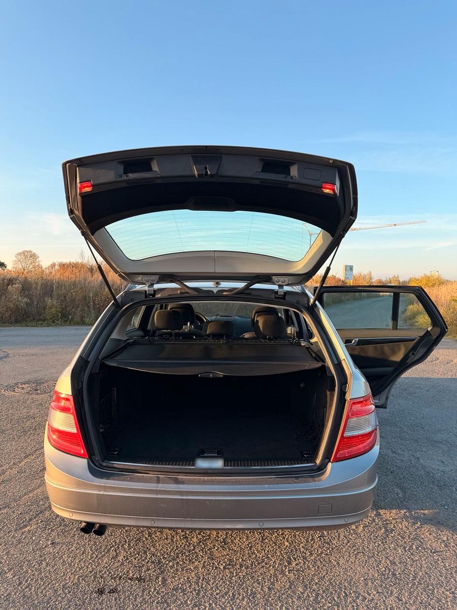 Mercedes-Benz C200 2010 — photo 5