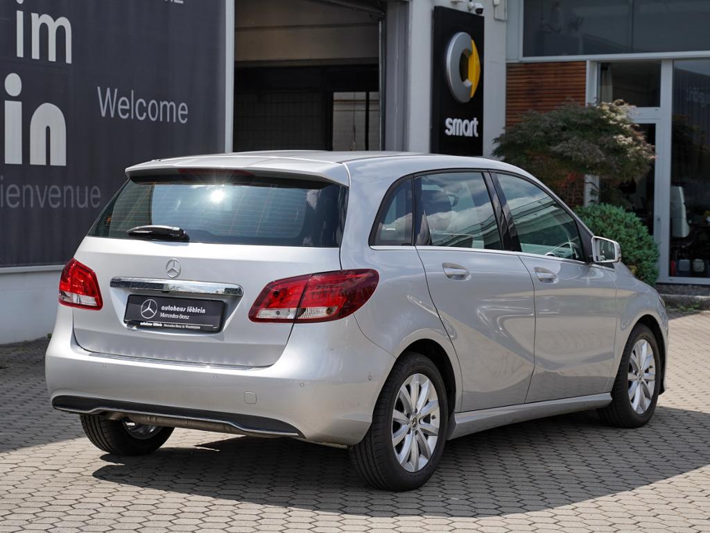 Mercedes-Benz B 180 STYLE+KAMERA+DISTRONIC+LEDER+NAVI