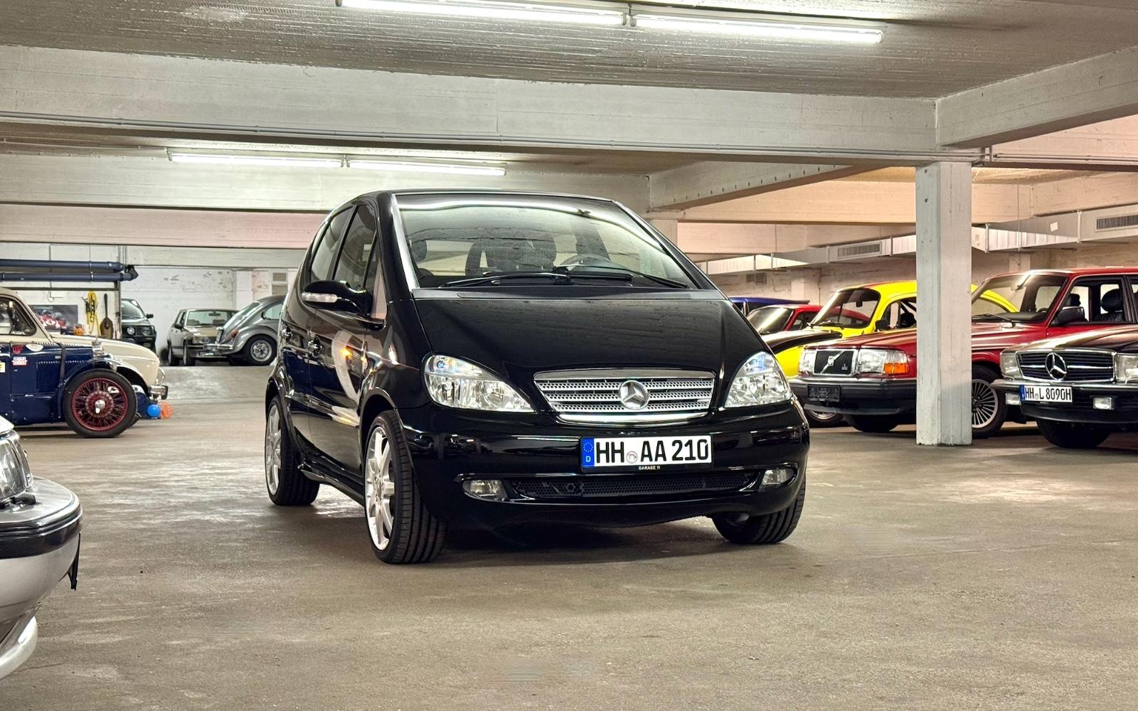 Mercedes-Benz A 210