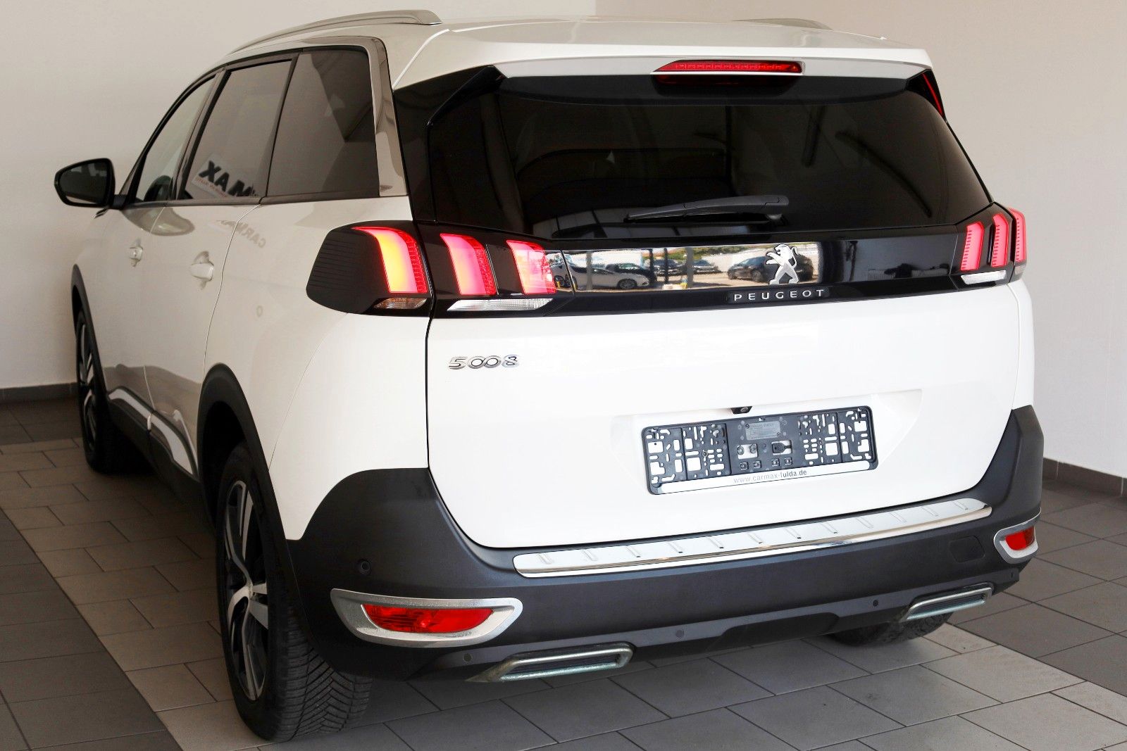 Fahrzeugabbildung Peugeot 5008 Allure 7 Si.,T.Leder,Navi,LED,SH,PDC,Kamera