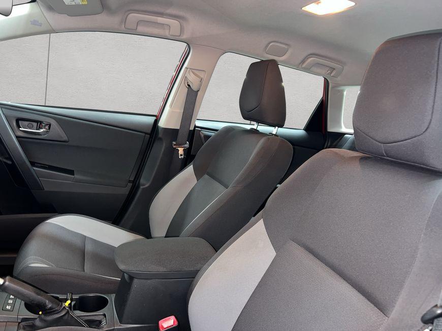Toyota Auris Touring Sports
