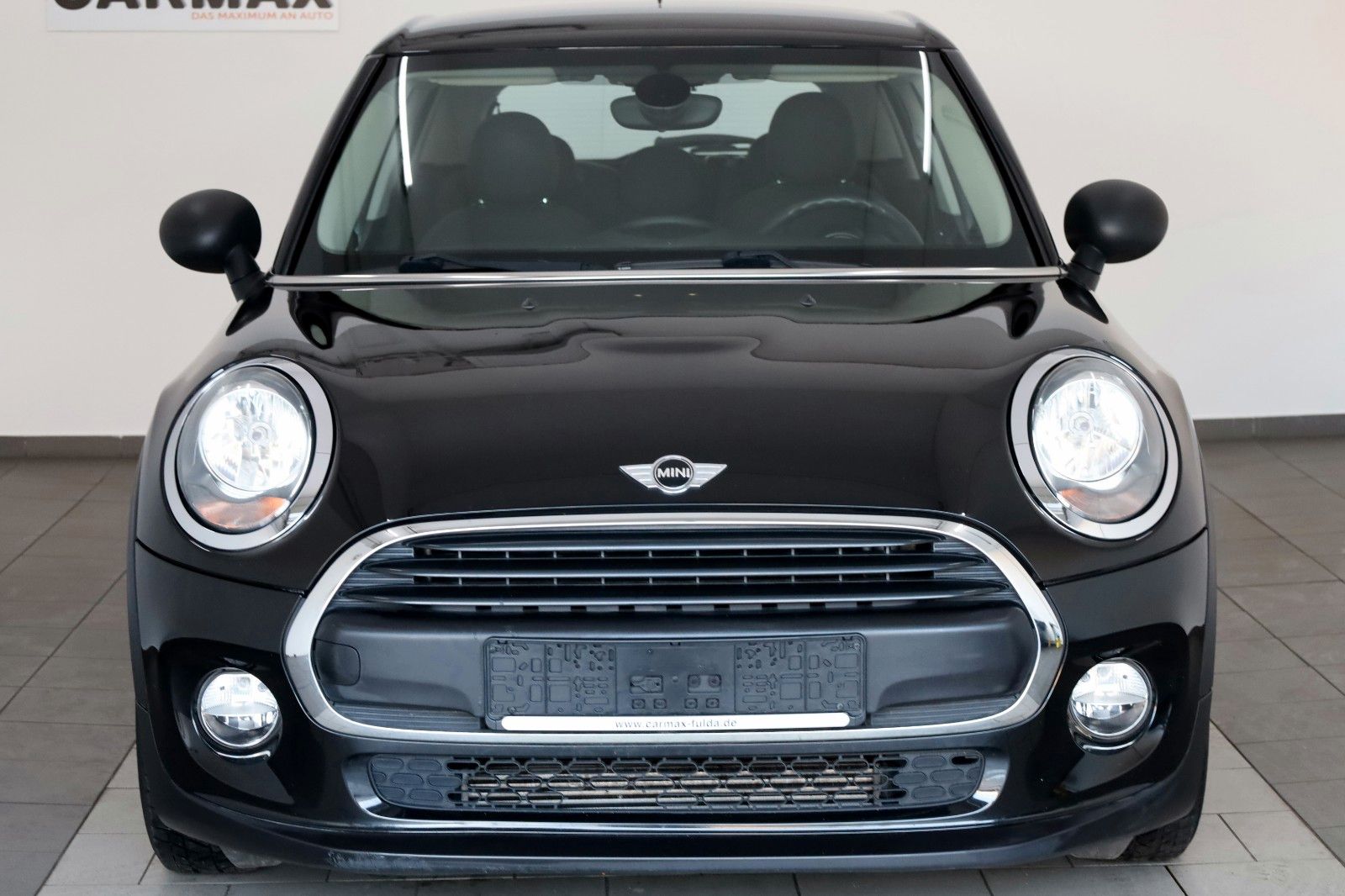 Fahrzeugabbildung MINI ONE FIRST Mini 5-trg. SH,PDC,8-fach bereift