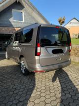 Ford Grand Tourneo 2.0 EcoBlue 90kW Titanium Titanium - Ford Grand Tourneo von privat