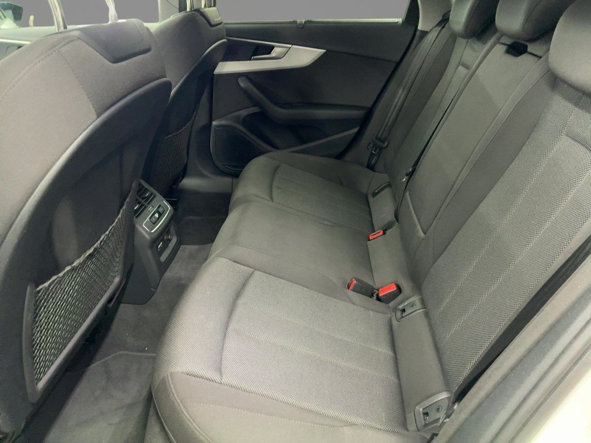 Audi A4 - Bild 7