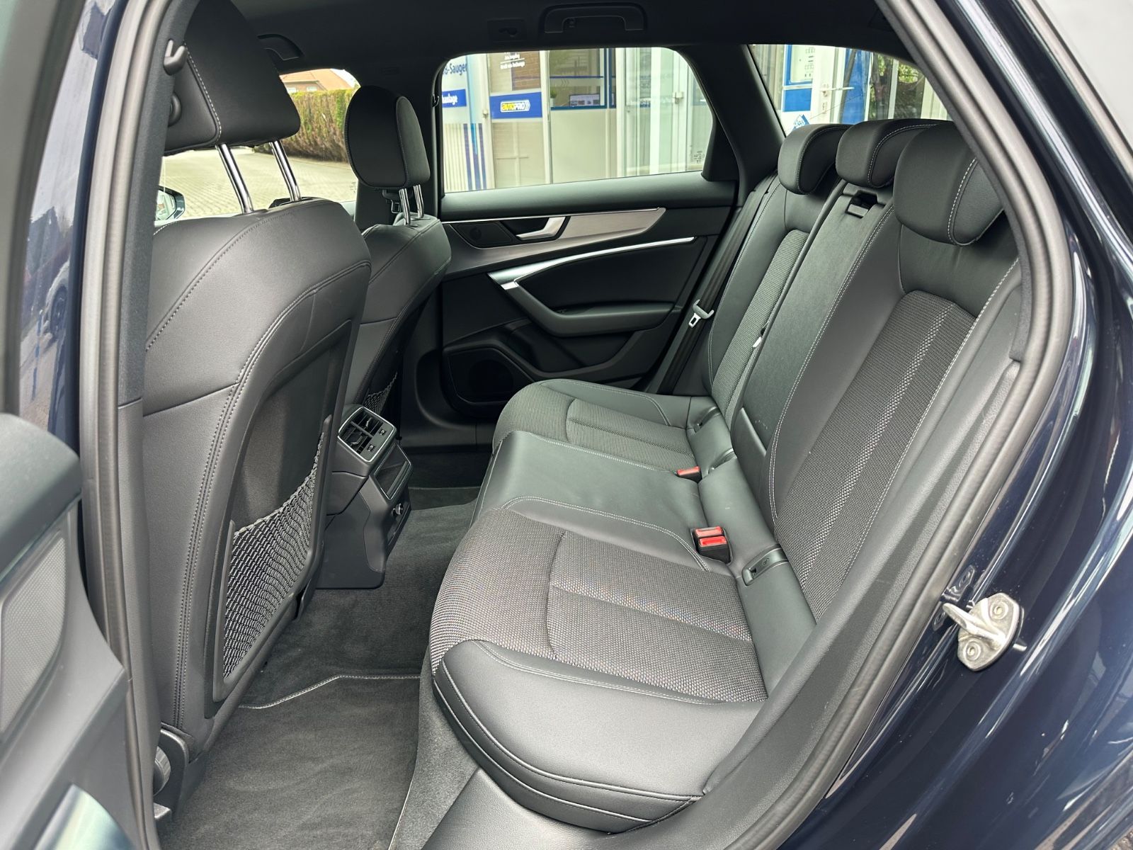 Fahrzeugabbildung Audi A6 Avant 40 TDI S line S Tronic ACC/Matrix/Navi