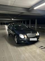Mercedes-Benz Mercedes Benz W211 E320 CDI* Automatik* Sc... - Mercedes-Benz E 320 in Krefeld