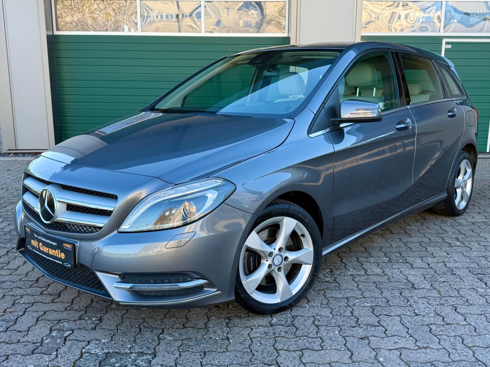 Mercedes-Benz B 220 4Matic/NAVI Vorbe./BI-Xenon/Memory/Leder/