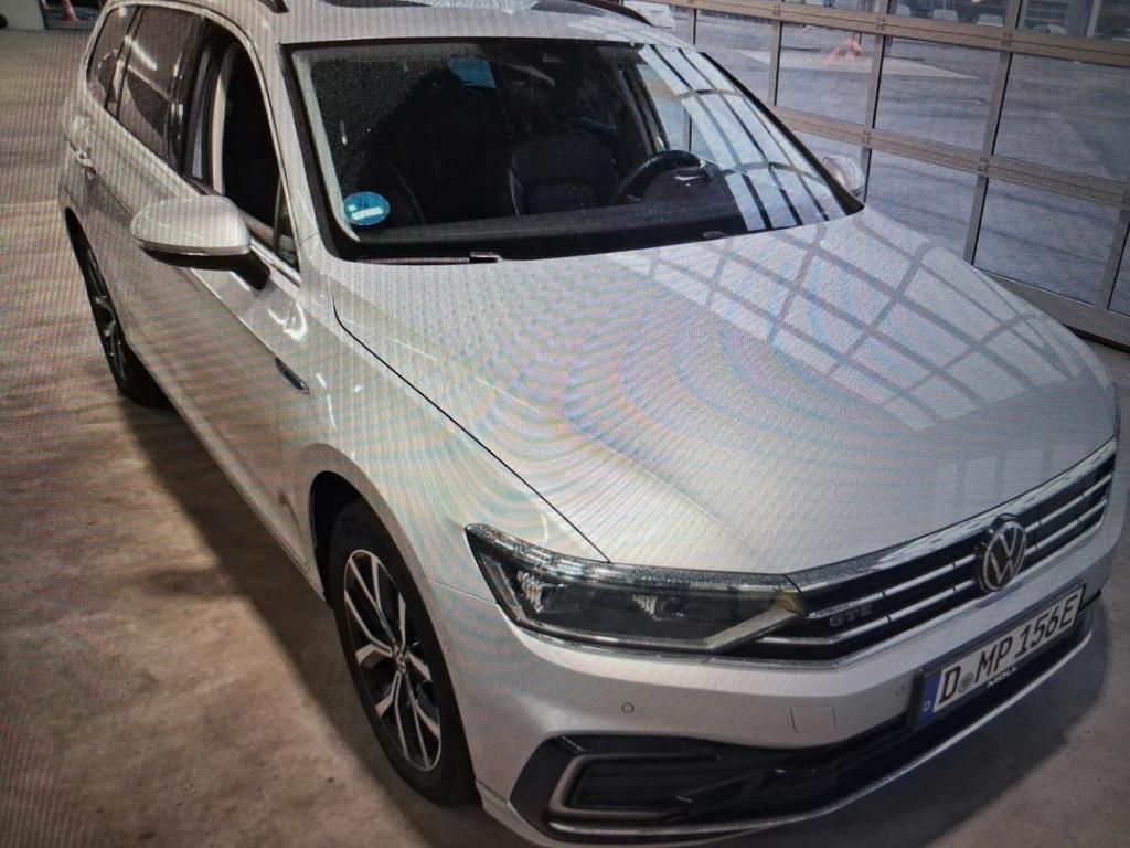 Volkswagen Passat Variant GTE PANO/LEDER/SHZ/VIRTUAL/AHK imagem 2
