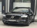 Volvo V90 R Design AWD LED ACC Virtual Pano Head-Up - schwarze Volvo V90