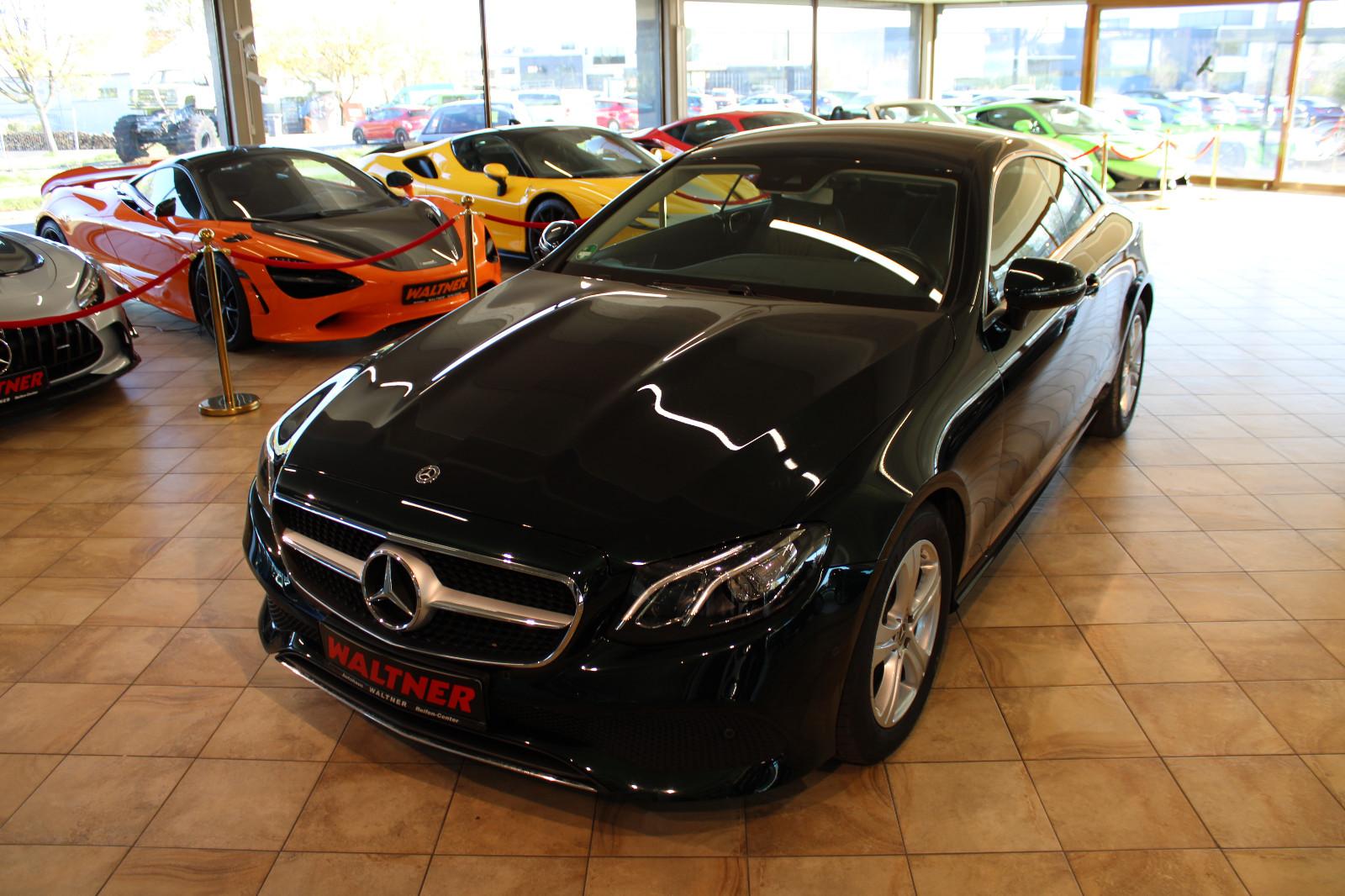 Mercedes-Benz E 200 Coupe *Sonderlack+2. Hand+Top*