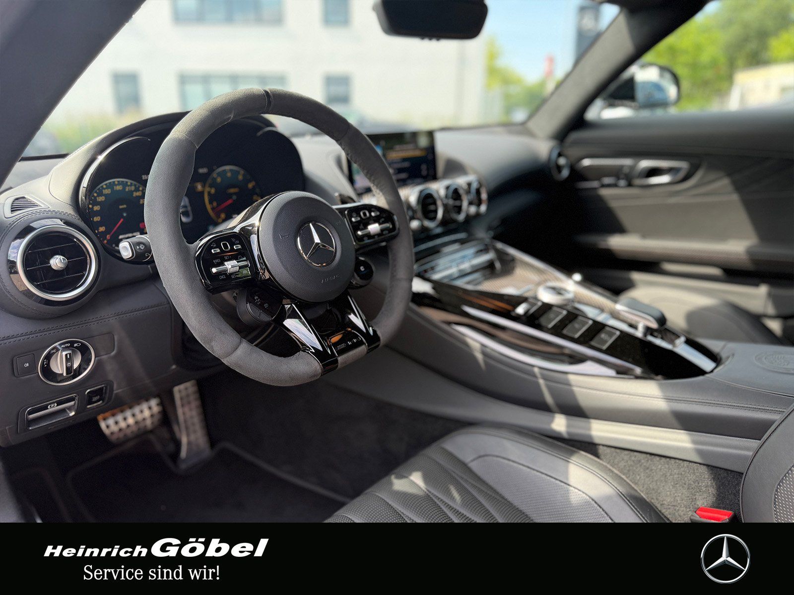 Fahrzeugabbildung Mercedes-Benz AMG GT R Roadster 1 OF 750 1.HAND - BURMESTER