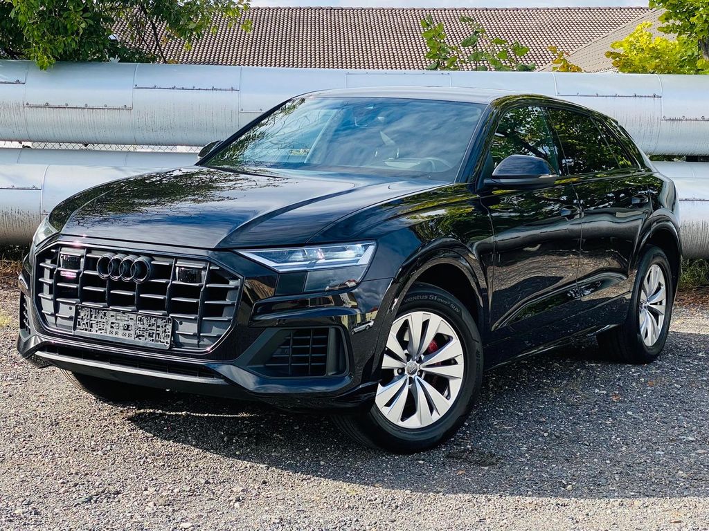Image of Audi Q8
