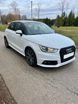 Audi A1 1.0 TFSI Sline - Audi A1: Sline