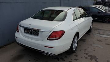 Mercedes E 200 - 3