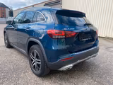 Mercedes-Benz GLA 200 Progressive LED+NAVI+SH... - blaue Mercedes-Benz GLA 200