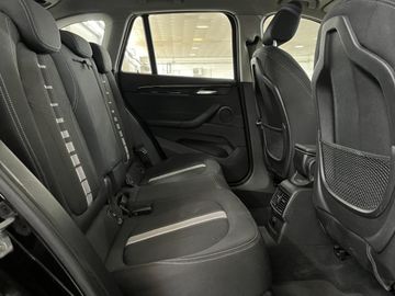 BMW X1 - 10