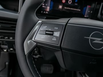 Opel Frontera GS 1.2 107 kW Kamera Navi 7-Sitzer