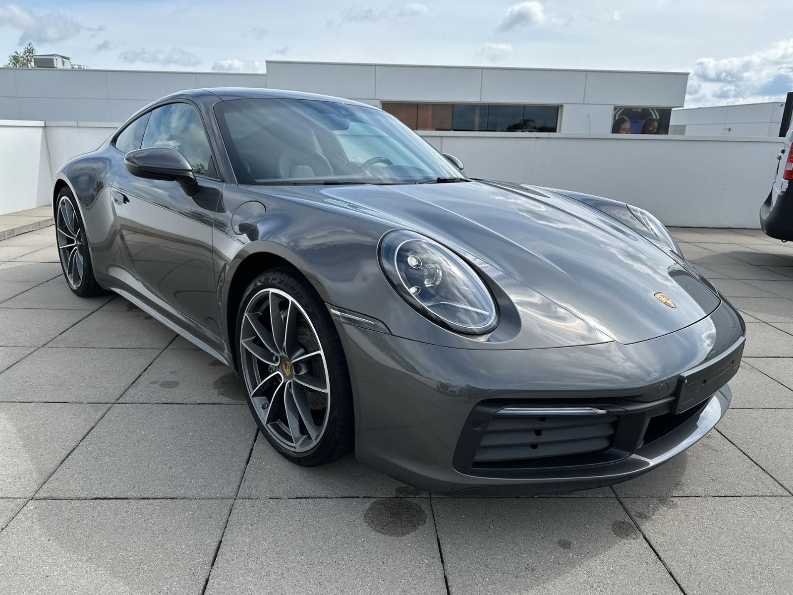 Porsche 992