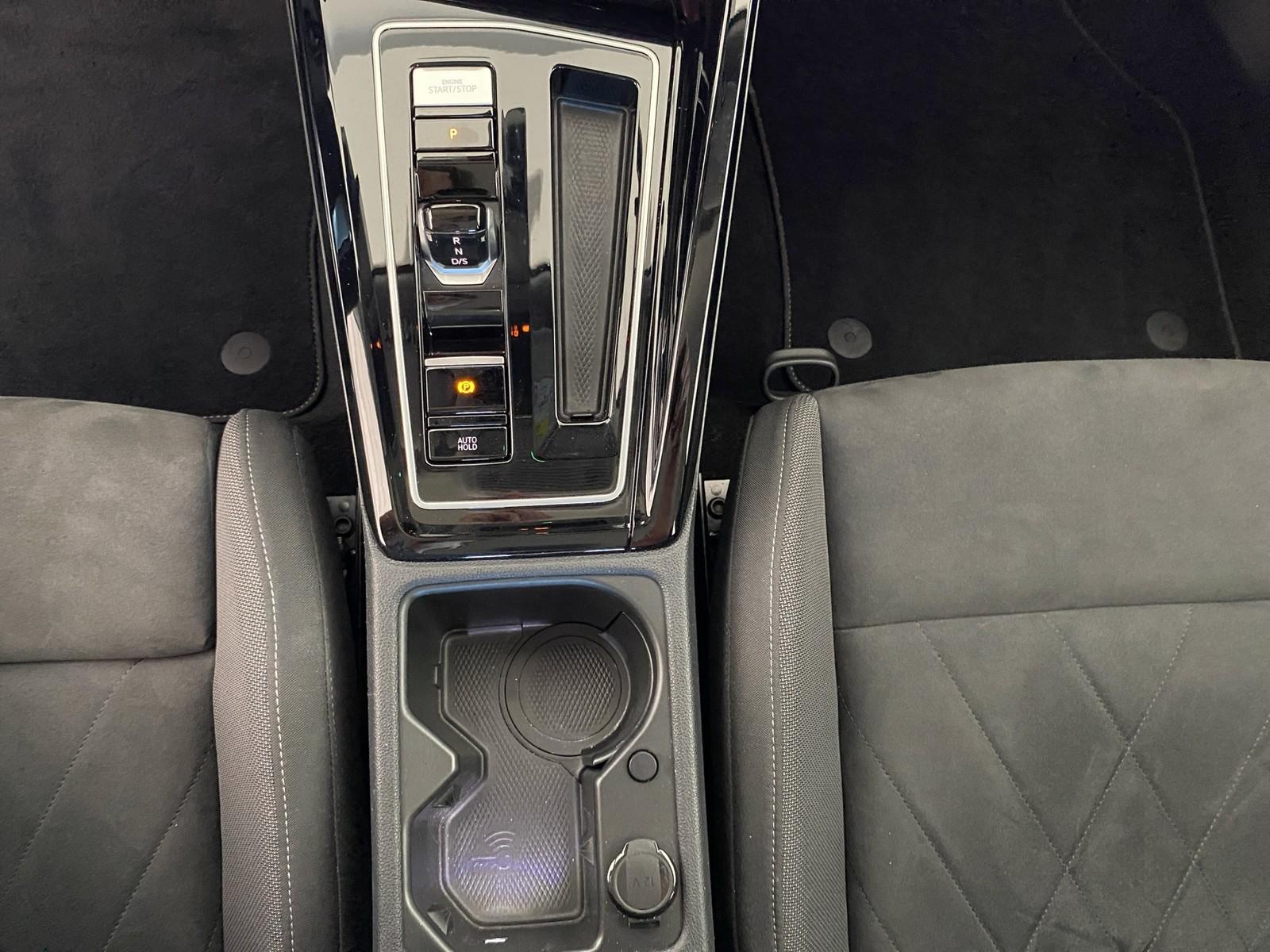 Volkswagen Golf VIII 2.0 TSI Style +DSG+LED+ACC+NAVI+KLIMA+, миниатюра 12