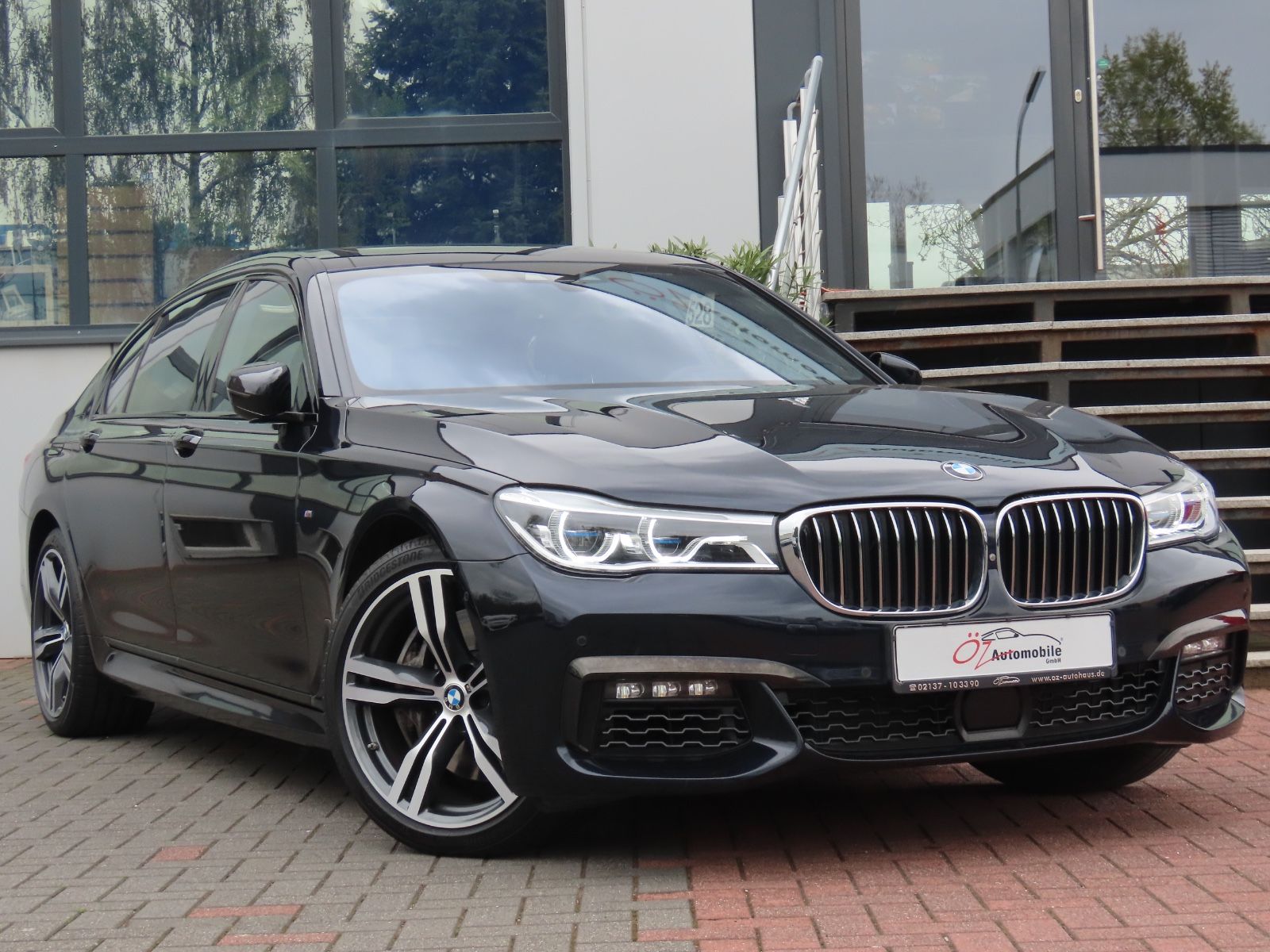 BMW 750Li xDrive M-Paket Soft-Close Pano DE Fzg