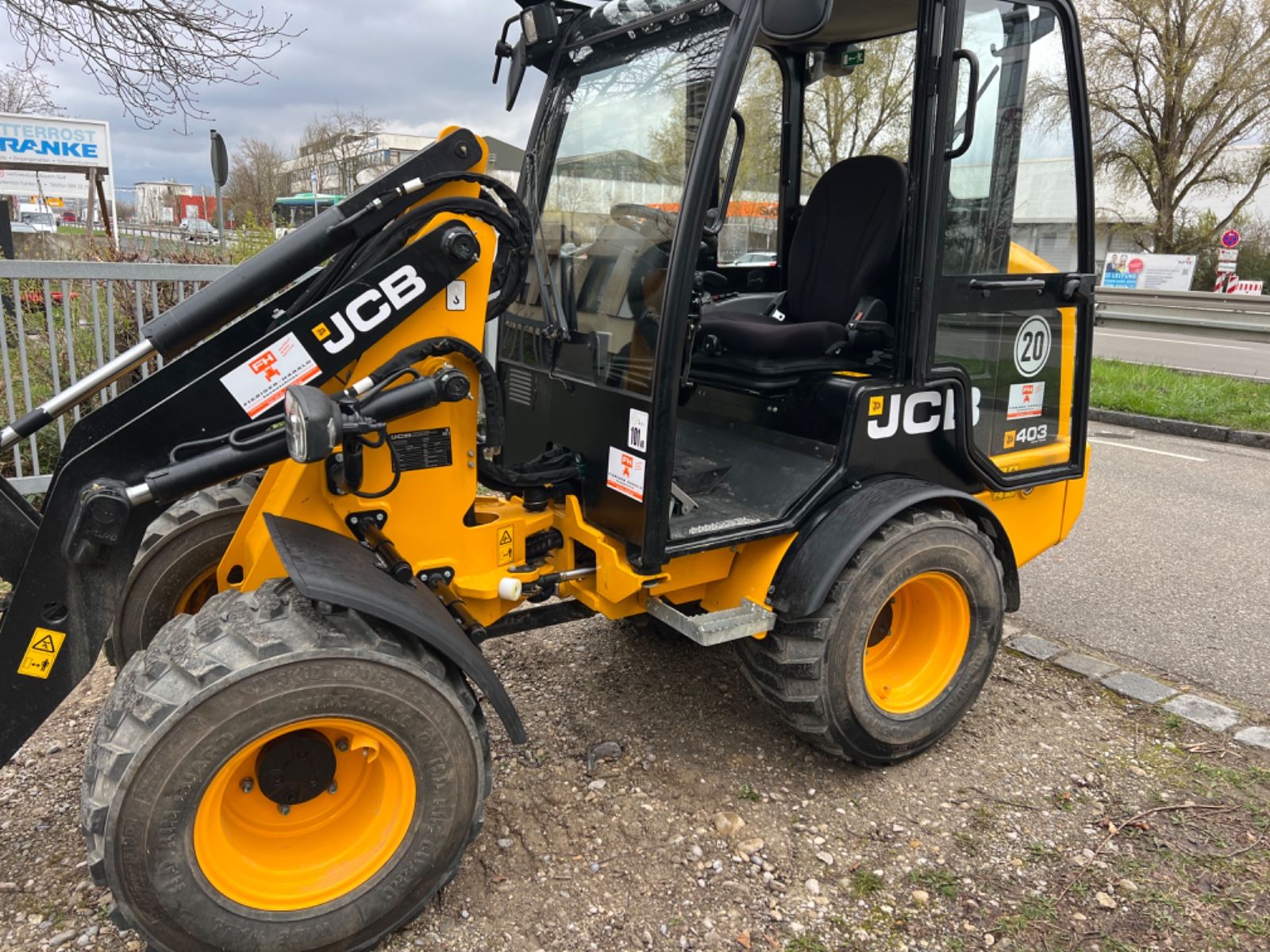 Fahrzeugabbildung JCB 403- wie Wacker WL 28, Gehl440, Weidemann