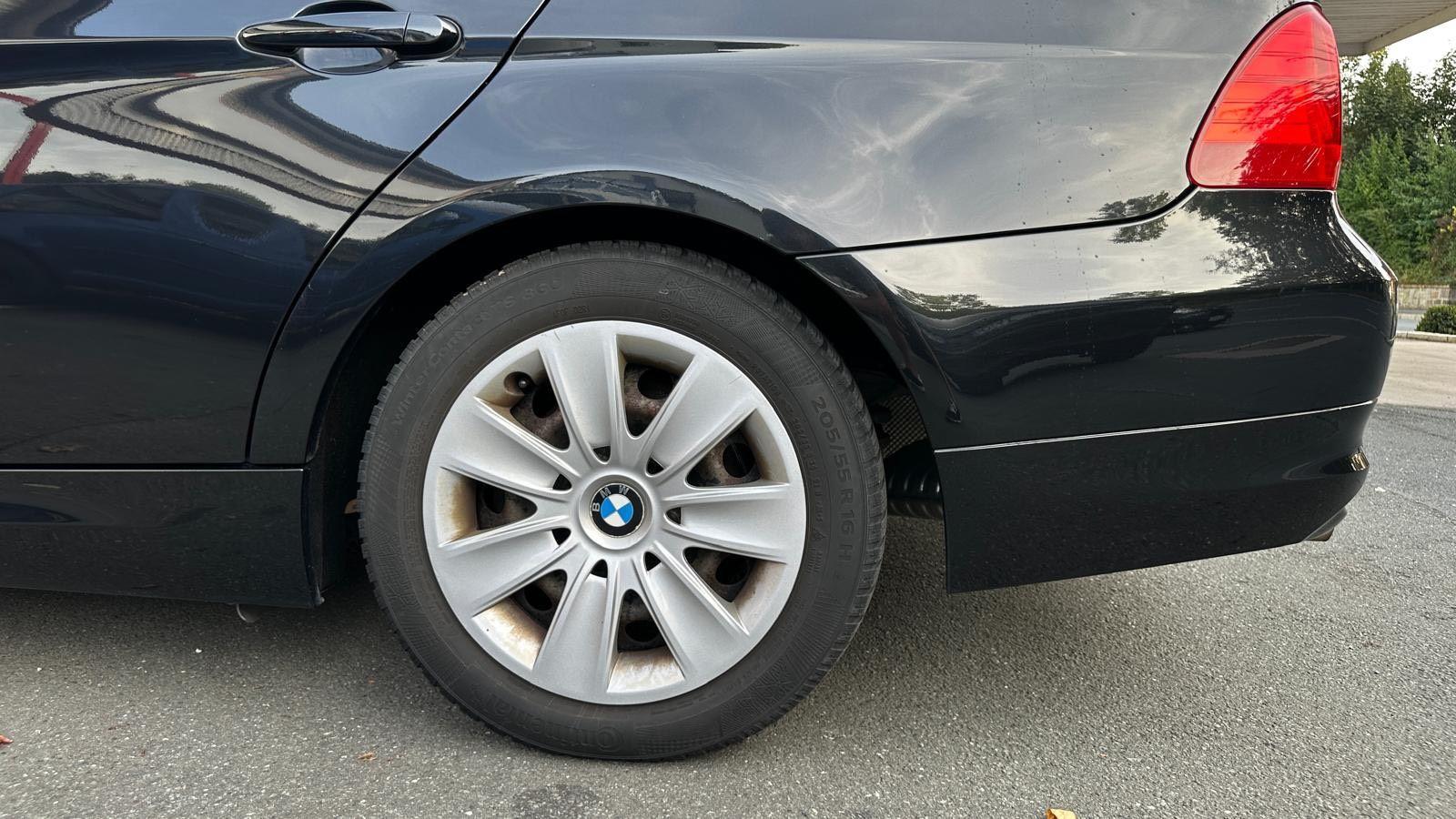 BMW 318 2011 — photo 7