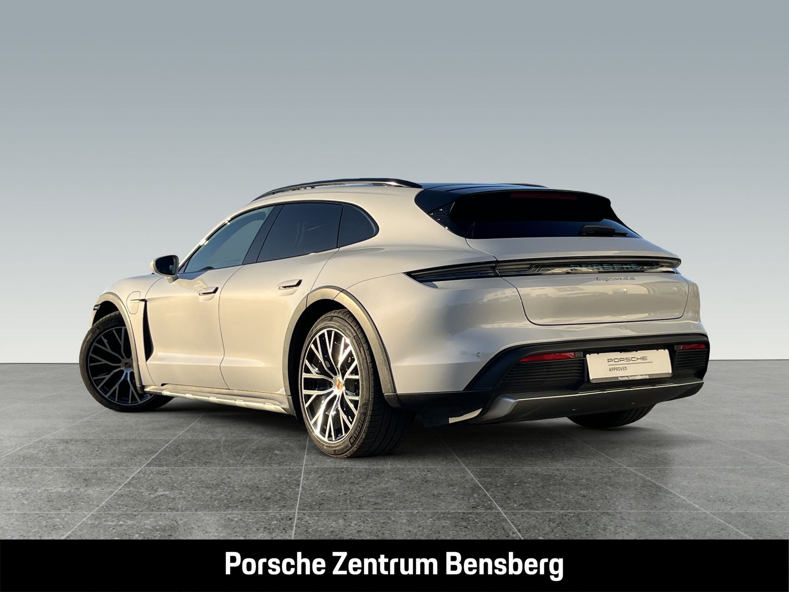Porsche Taycan 4S Cross Turismo imagem 3