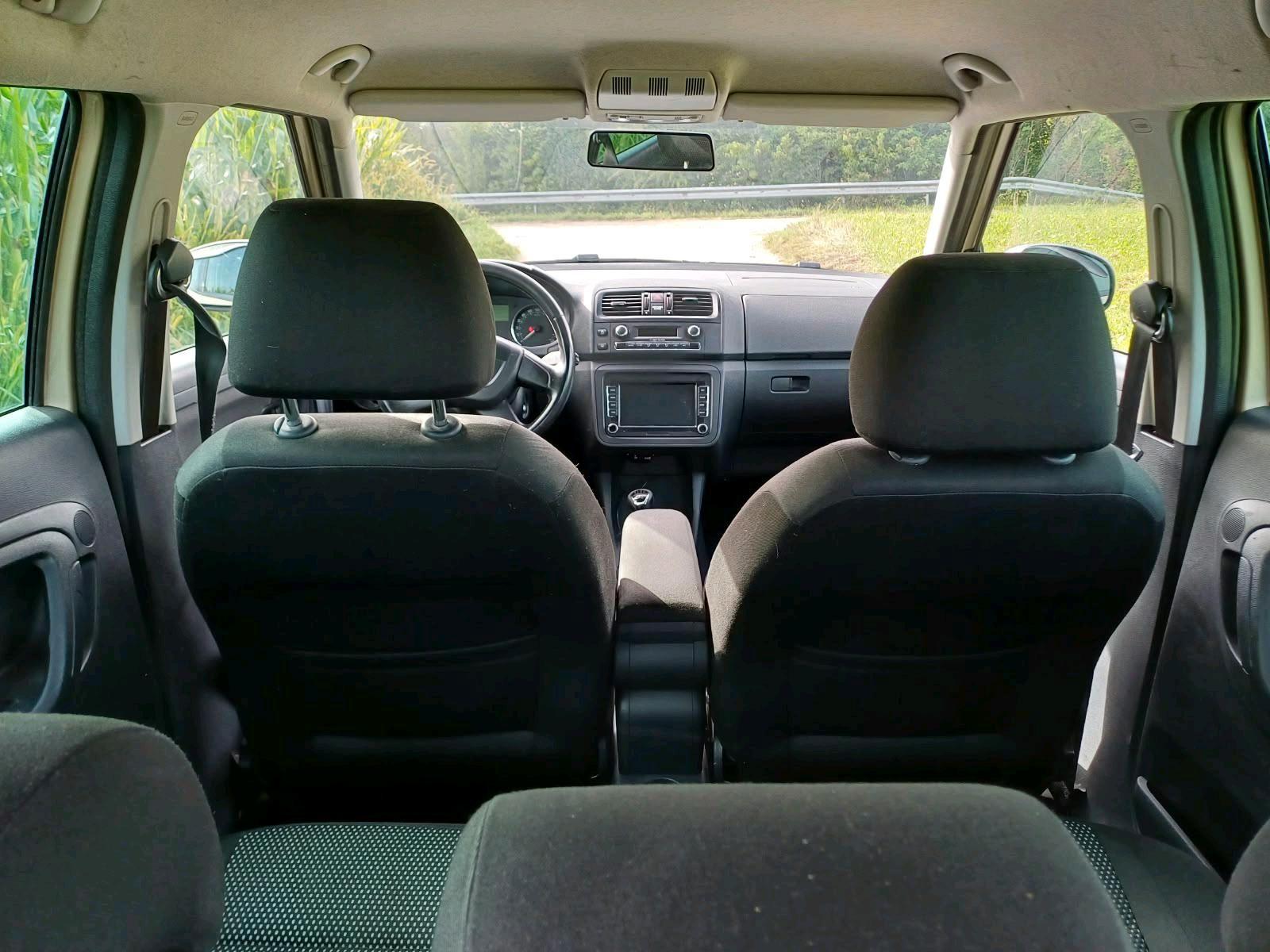 Skoda Fabia 2011 — photo 8
