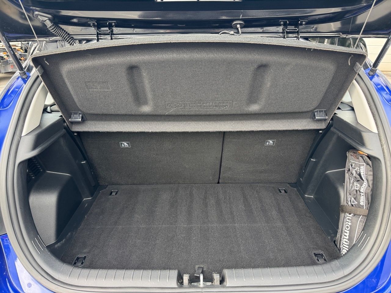 Fahrzeugabbildung Hyundai i20 TREND *Dachlack.* *USB*CARPLAY*ZV*