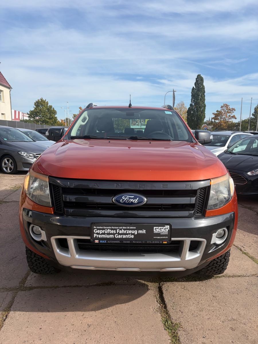 Ford Ranger Wildtrak Double Cab 3.2 TDCi 5 cyl. 200 ch BVA 4x4 / Attelage 3,35 t / Cuir / GPS / Caméra de recul
