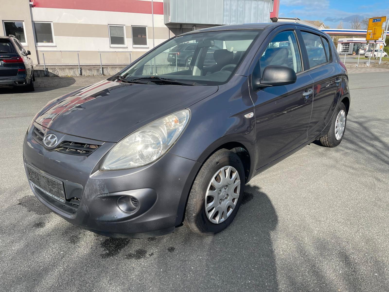 Hyundai i20 Classic TÜV neu saubere Zustand