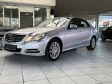 Mercedes-Benz E 350 E Limousine E 350 CDI 4Matic - Mercedes-Benz E 350: Stoff, Scheckheftgepflegt