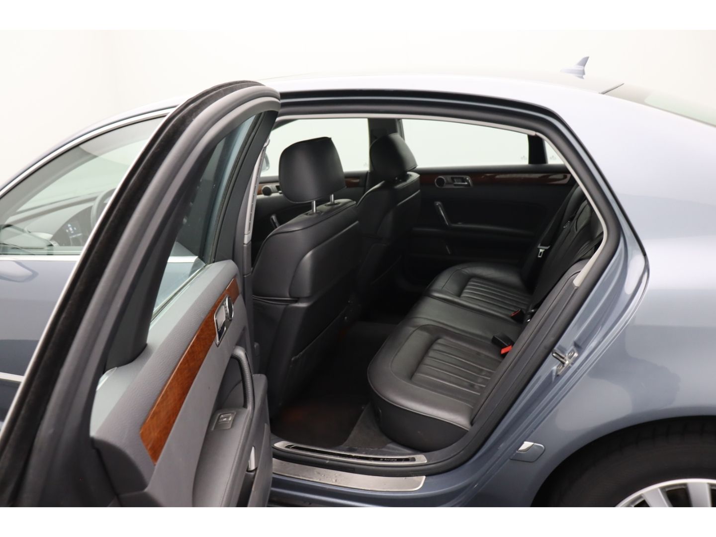 Fahrzeugabbildung Volkswagen Phaeton V6 TDI 4Motion ACC Pano Memory Leder