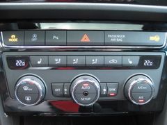 Fahrzeugabbildung Seat Leon Sportstourer FR 1.5 TSI DSG + Panorama