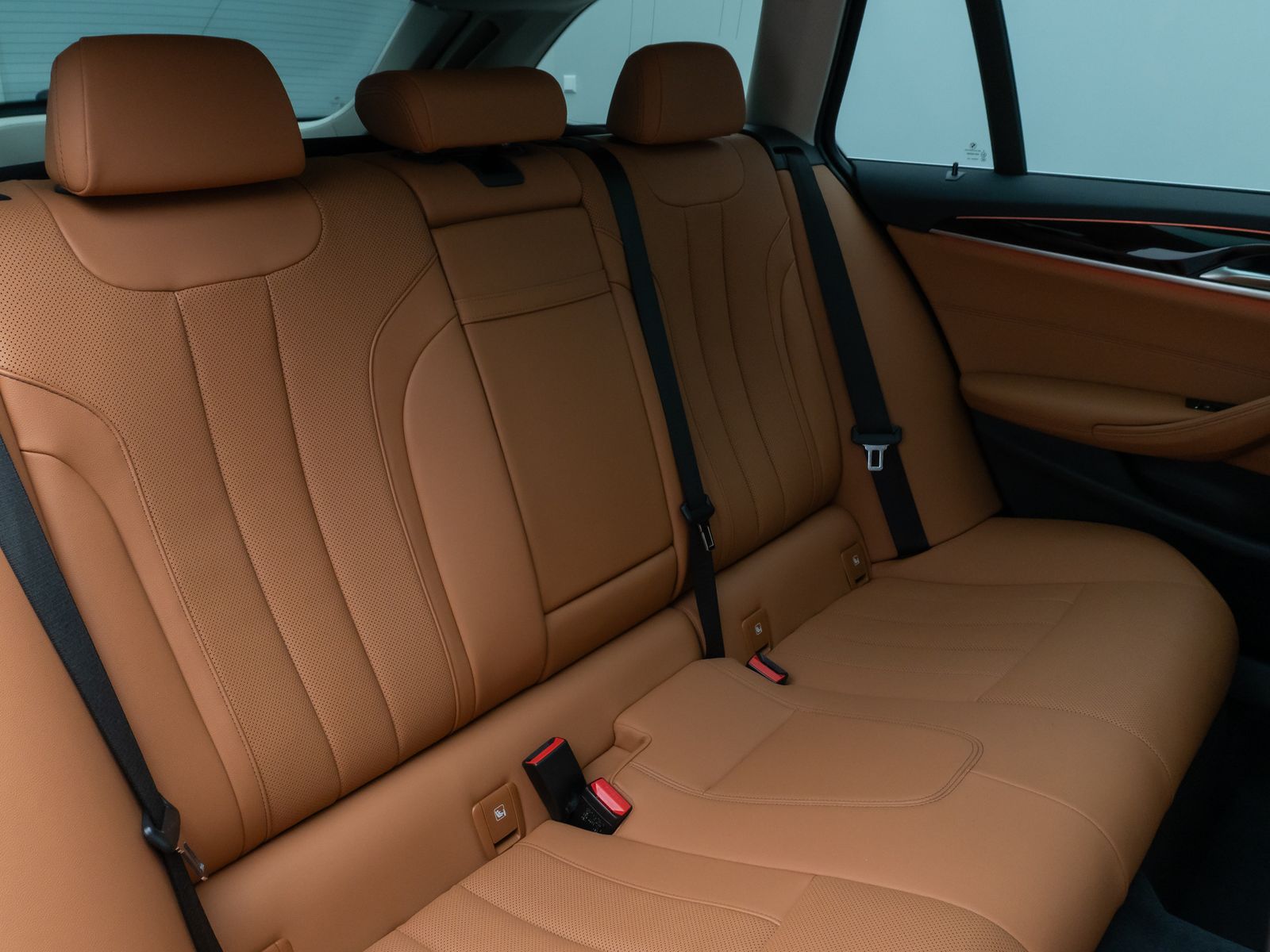 Fahrzeugabbildung BMW 520d Panorama Kamera DAB HiFi AHK M Sport Alarm