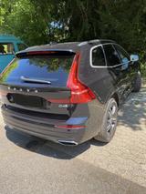 Volvo XC60 D4 AWD R Design Geartronic R Design - Volvo Gebrauchtwagen in Troisdorf