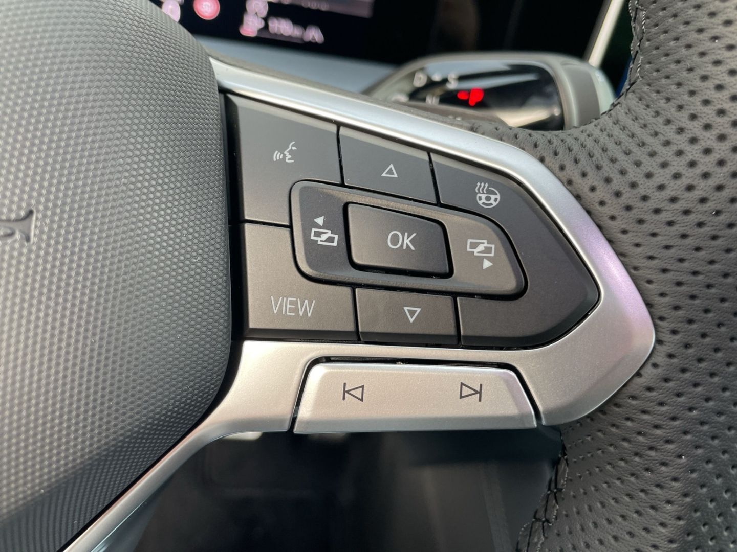 Tayron R-Line 2.0 TDI DSG 4MOTION Standhzg/Pano