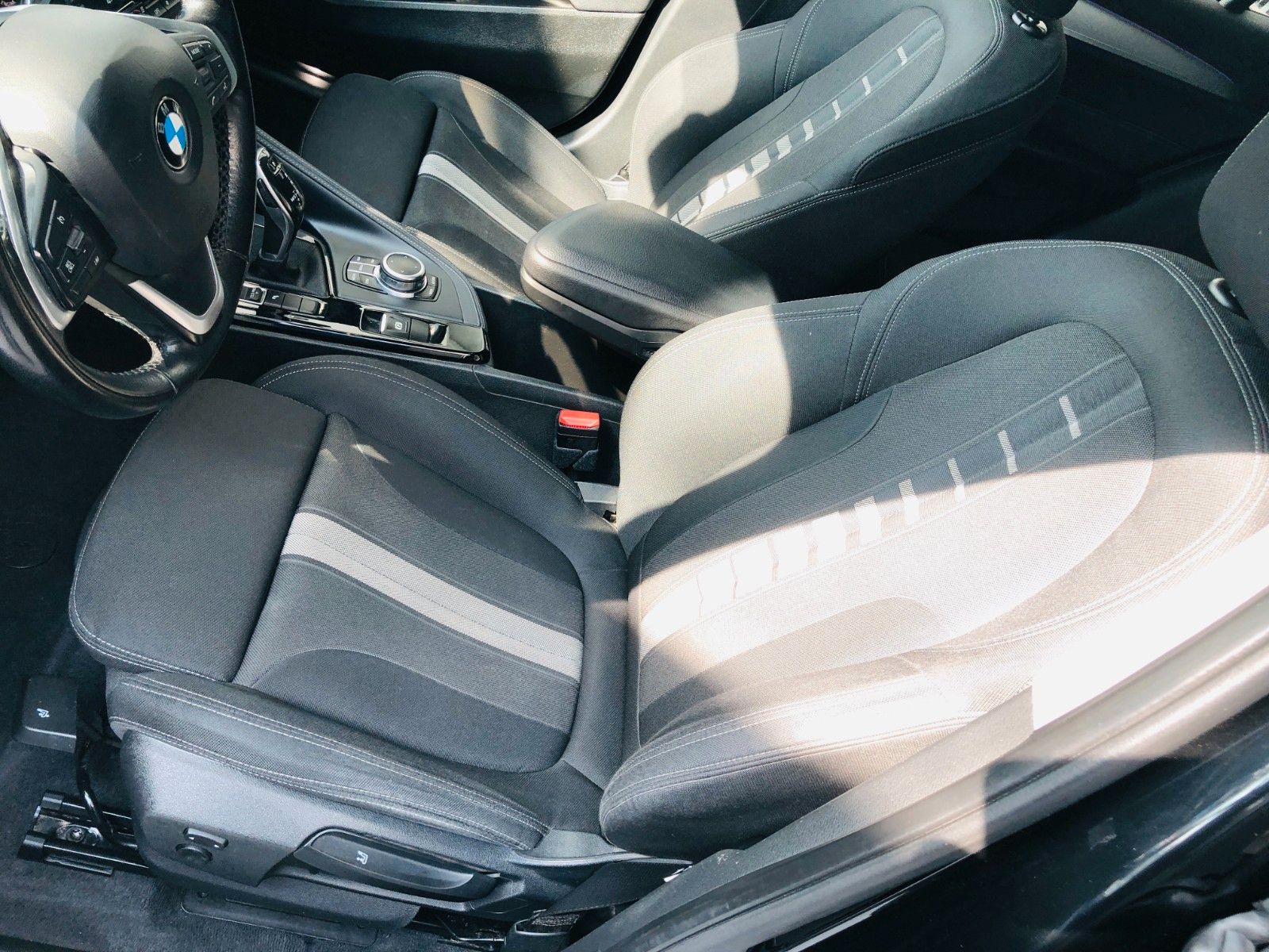 BMW X2 sDrive 20 i/ Automatik foto 13