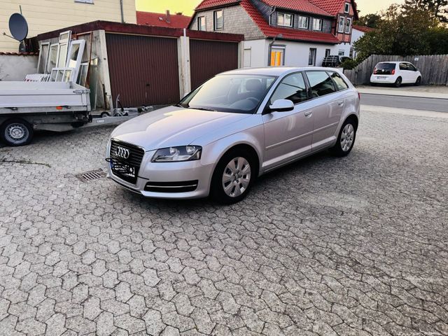 Audi audi  a3 sportback 1.2 tip top