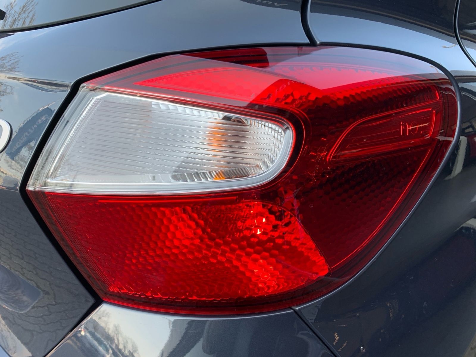 Fahrzeugabbildung Hyundai i10 1.0 Select Navi Kamera Allwetter