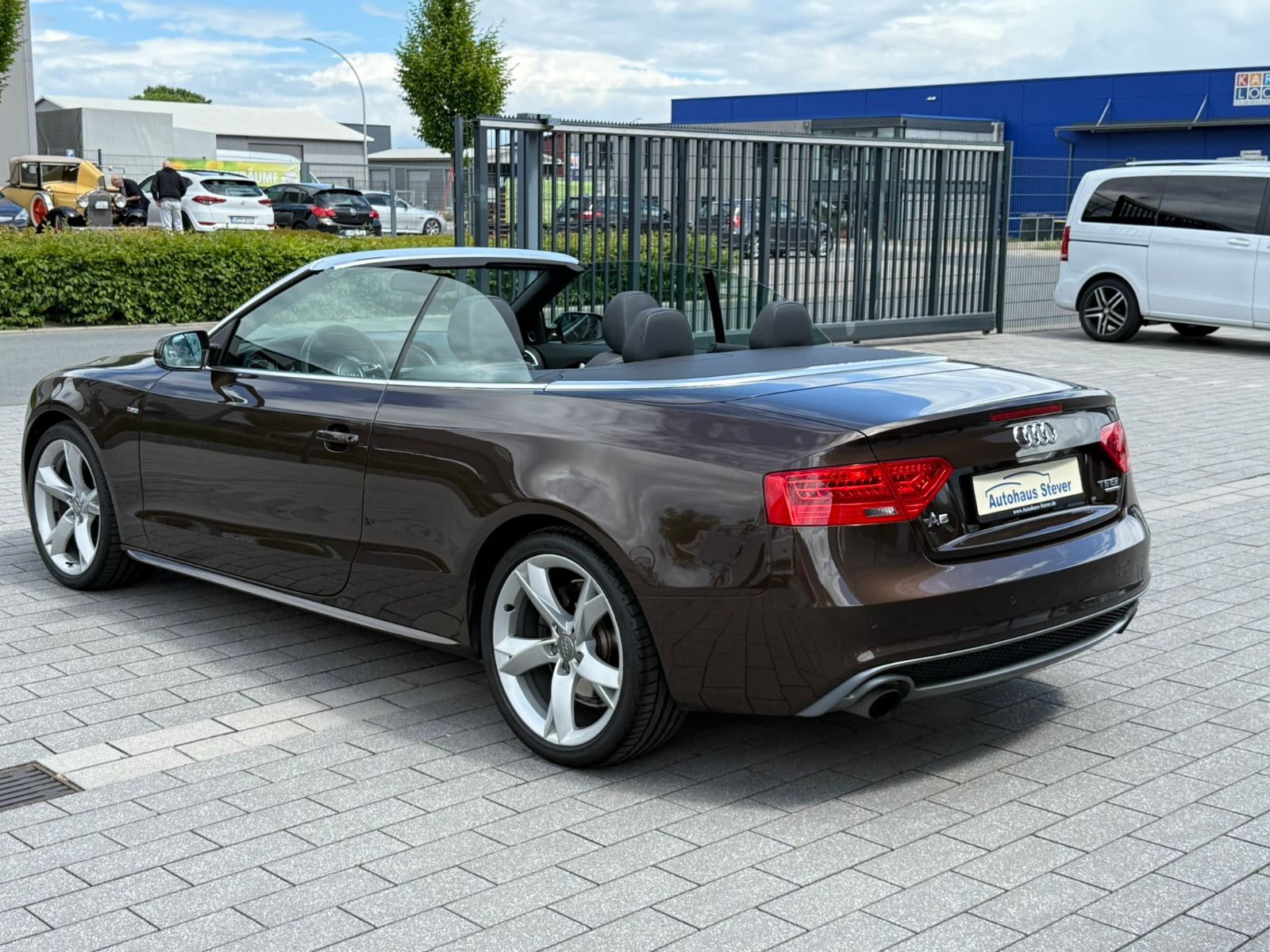 Fahrzeugabbildung Audi A5 Cabriolet 2.0 TFSI quattro S Line