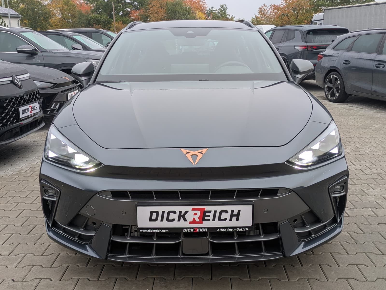 Fahrzeugabbildung CUPRA Leon 1.5 eTSI EDGE MATRIX*ACC*KAM*18"5JGARANTIE