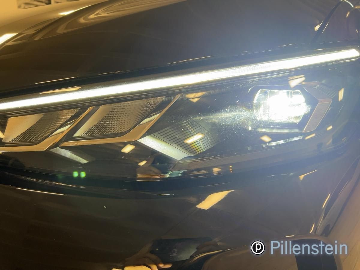 Volkswagen Passat - Bild 17