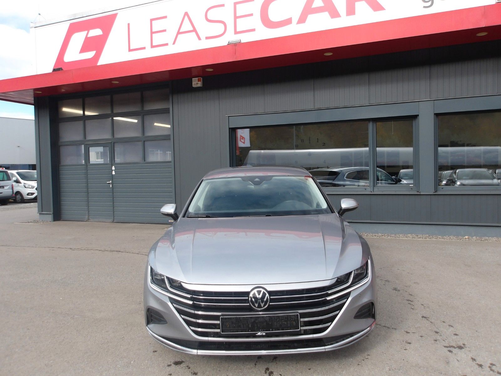 Volkswagen Arteon SB Elegance 4Motion EXP € 17250.- imagem 2