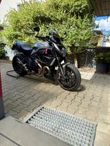 Ducati Diavel Strada - DUCATI MOTORRAD